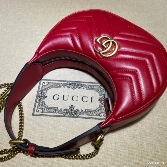 First bag ru bag half-moon-shaped GUCCI mini GG Marmont 0808